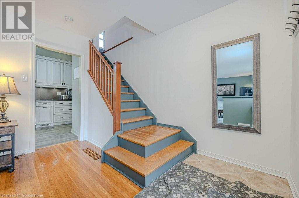 1399 Augustine DriveBurlington, Ontario  L7P 2M9 - Photo 14 - 40678122
