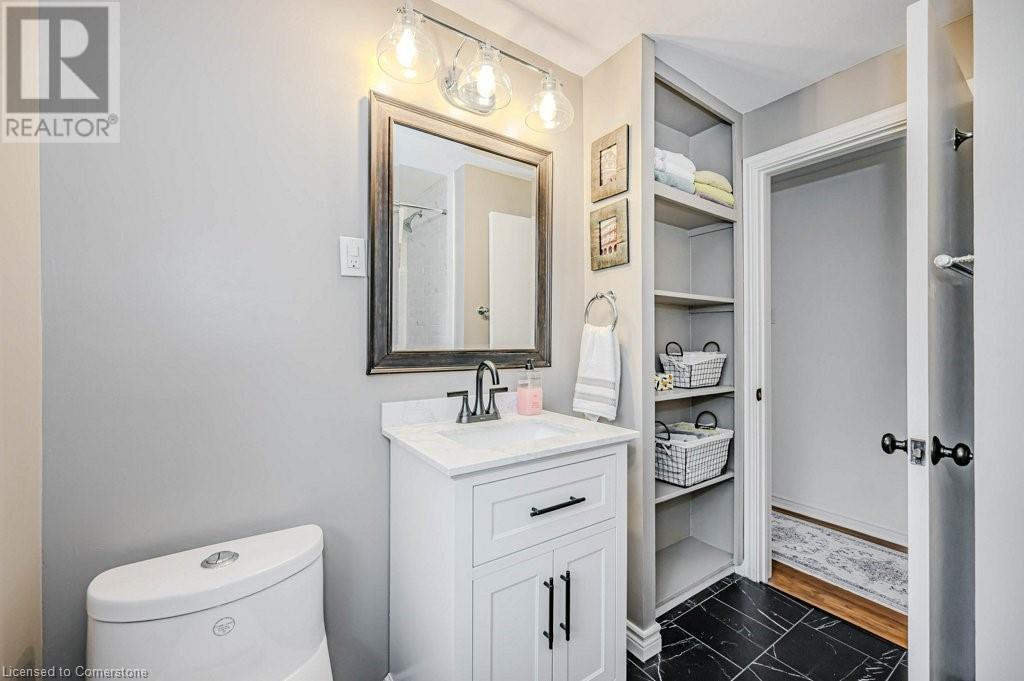 1399 Augustine DriveBurlington, Ontario  L7P 2M9 - Photo 28 - 40678122