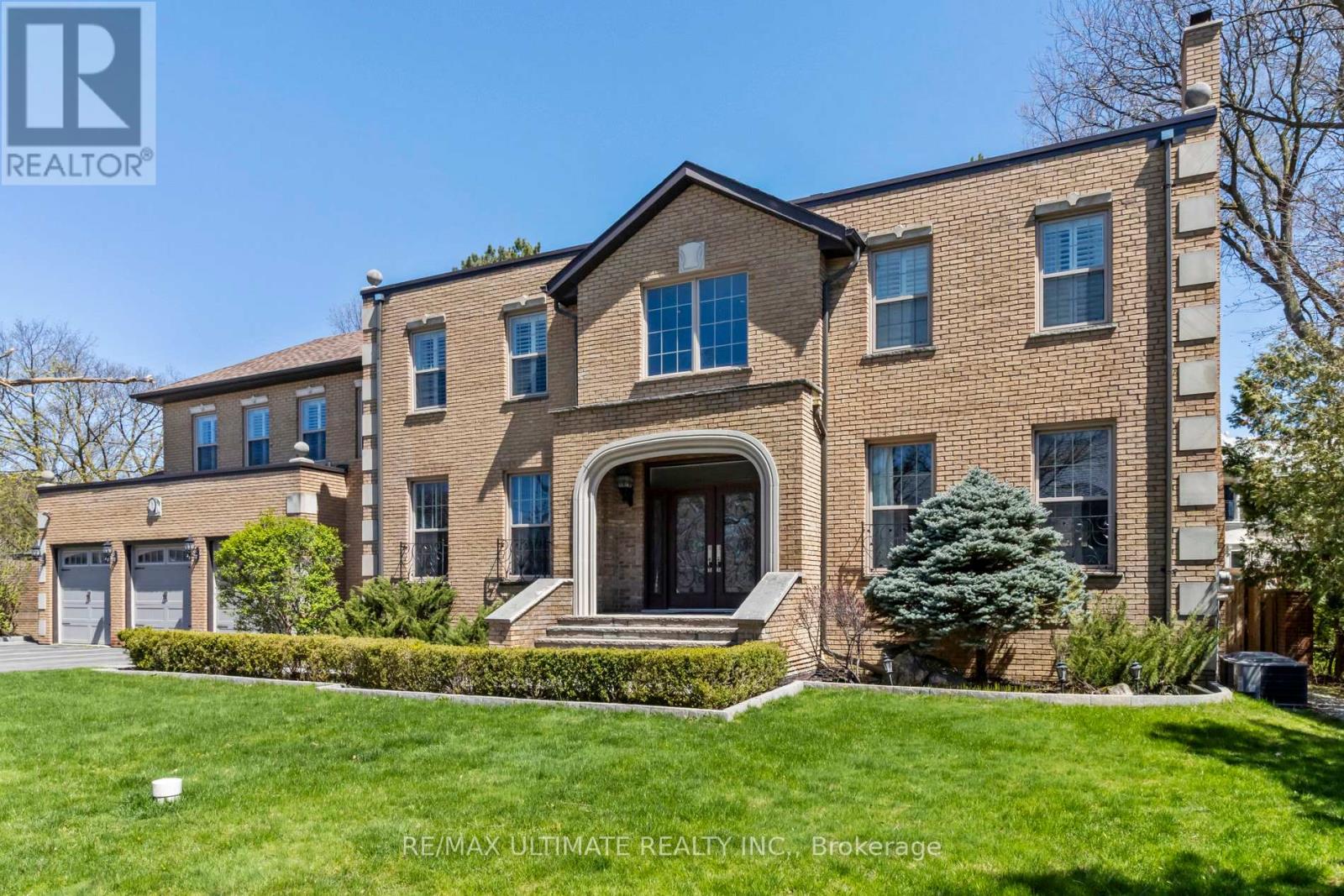 Property at 1 VERSAILLES COURT image 1