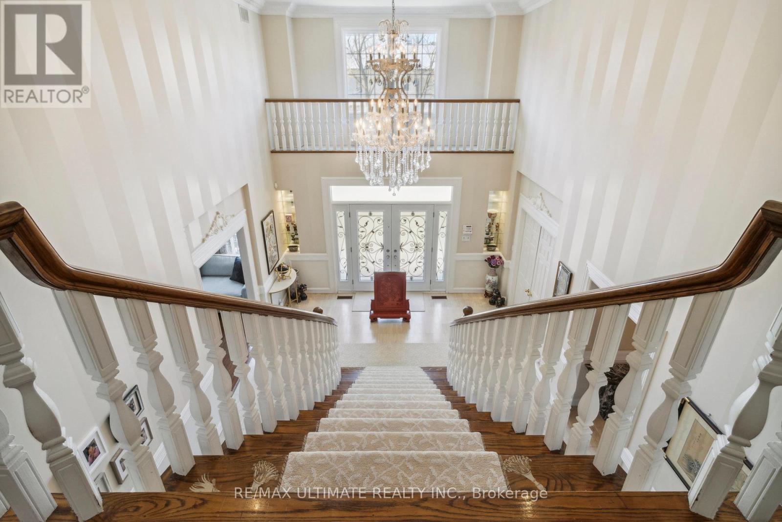 Property at 1 VERSAILLES COURT image 5