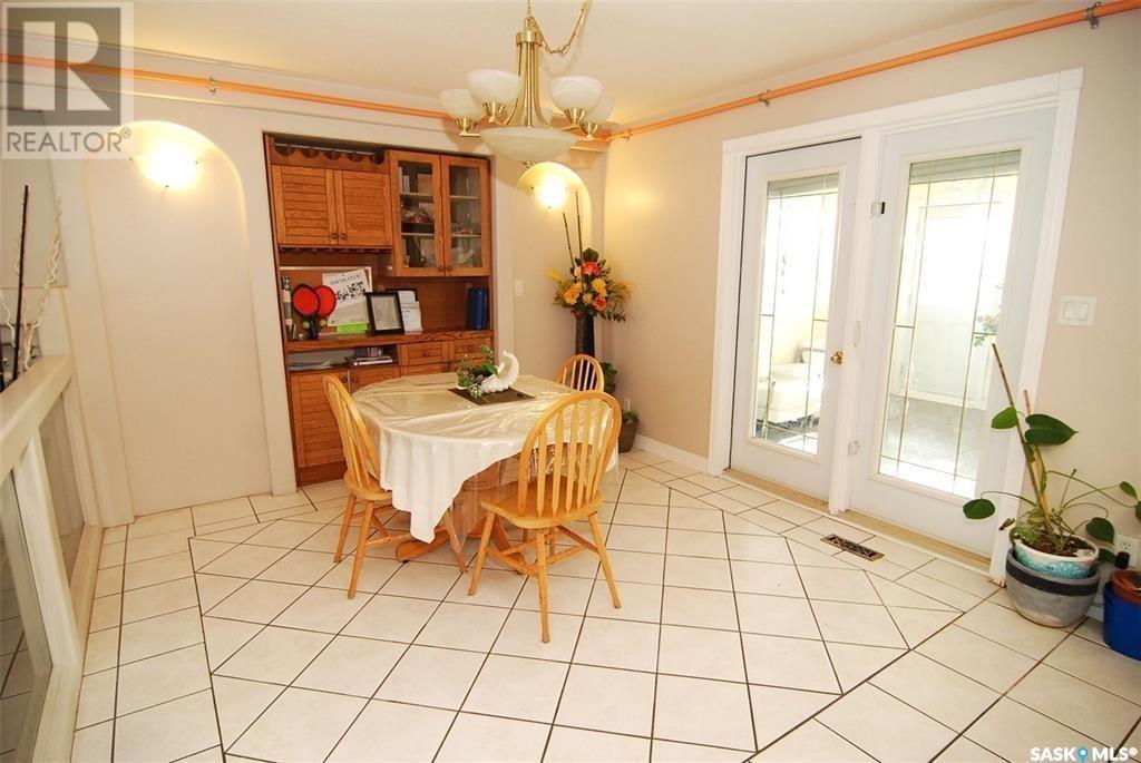 2915 37th Street W, Saskatoon, Saskatchewan  S7L 7H8 - Photo 4 - SK988972