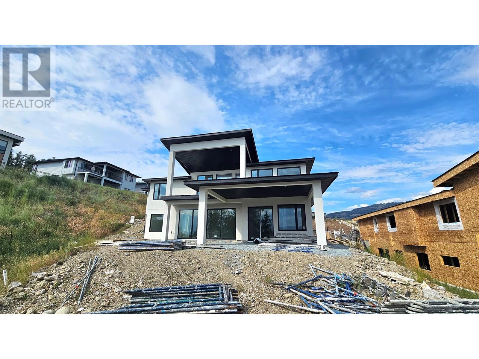 1122 Carnoustie Drive, Kelowna, British Columbia V1P 0A3 - Photo 3 - 10329424