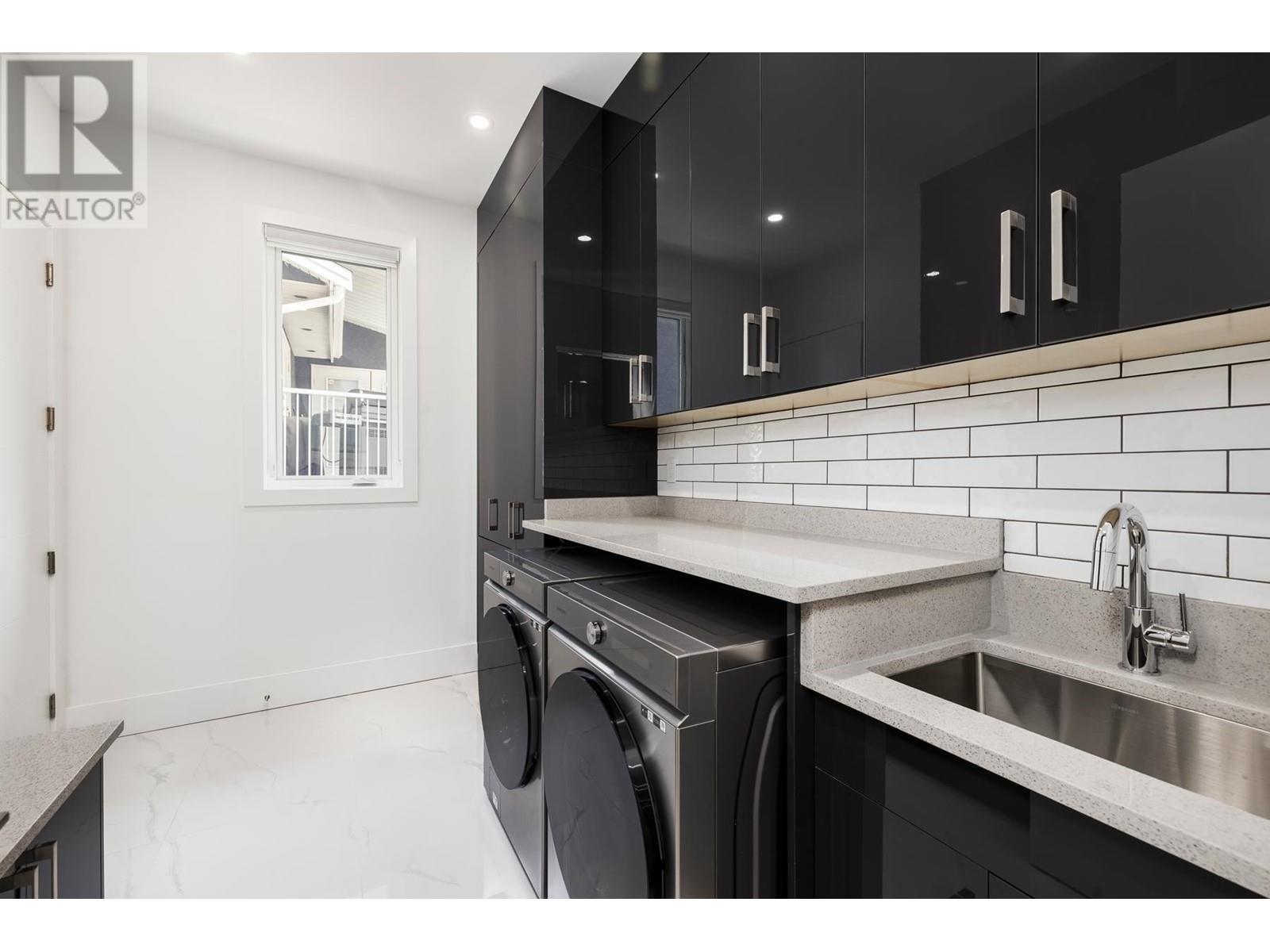 842 Runnymede Avenue, Coquitlam, British Columbia  V3J 2V2 - Photo 25 - R2947784