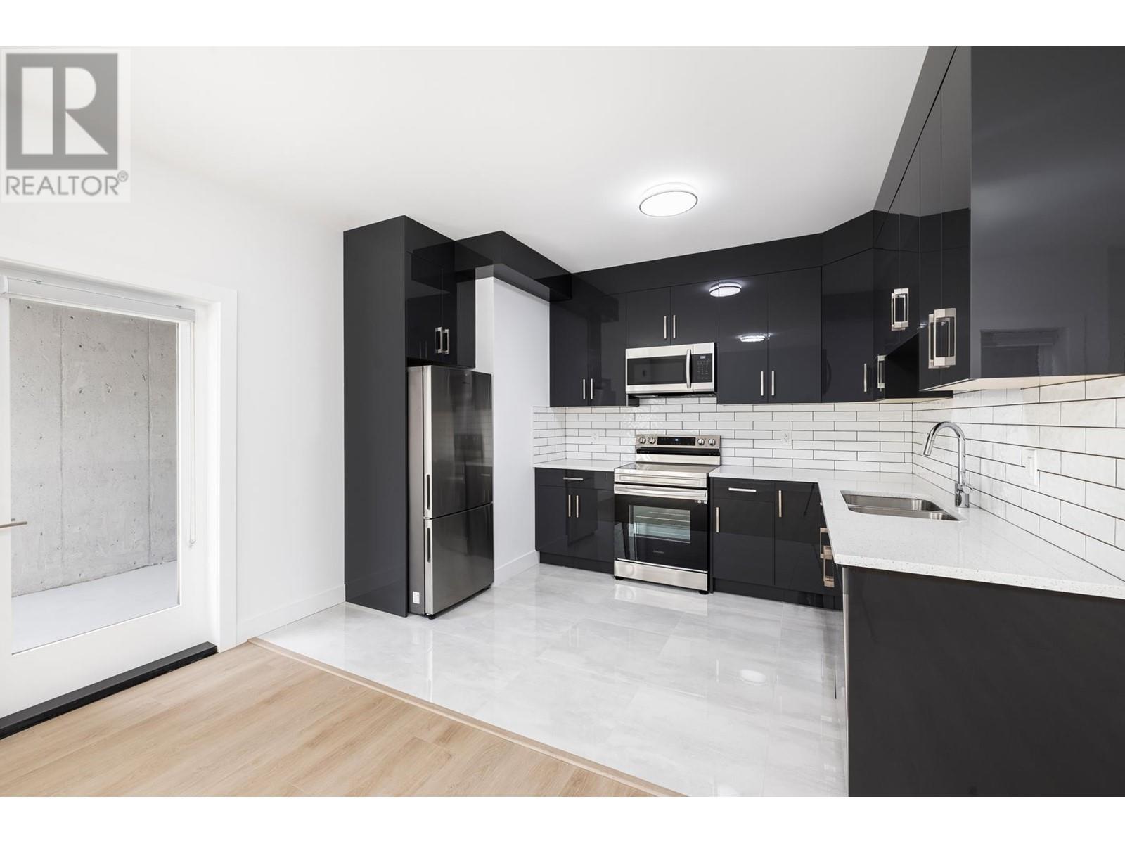 842 Runnymede Avenue, Coquitlam, British Columbia  V3J 2V2 - Photo 30 - R2947784