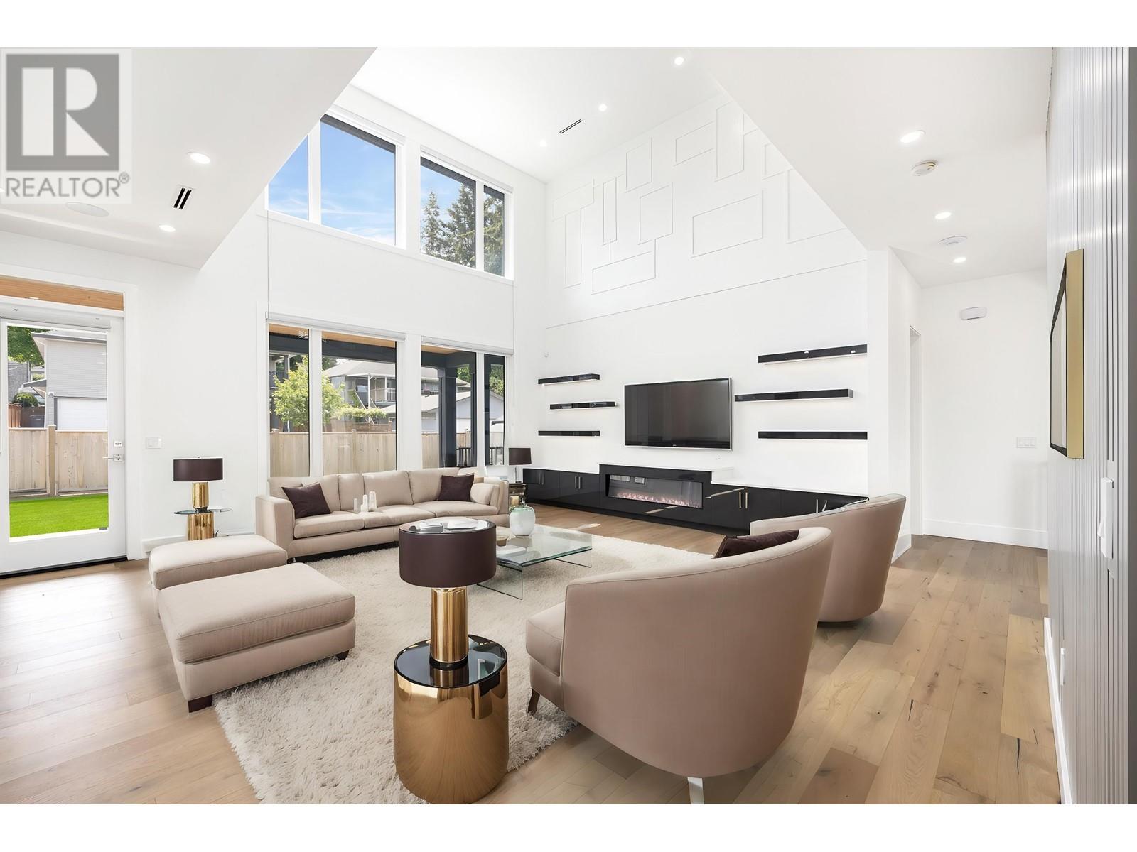 842 Runnymede Avenue, Coquitlam, British Columbia  V3J 2V2 - Photo 6 - R2947784