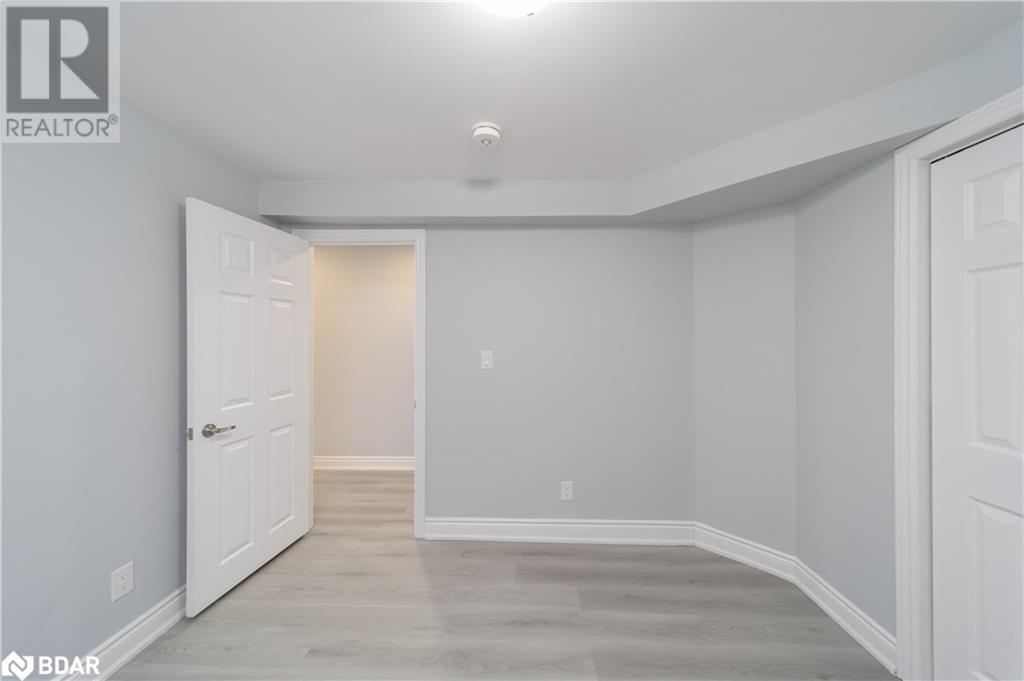 12 Jessica Drive Unit# Bsmt, Barrie, Ontario  L4N 5S5 - Photo 12 - 40682380