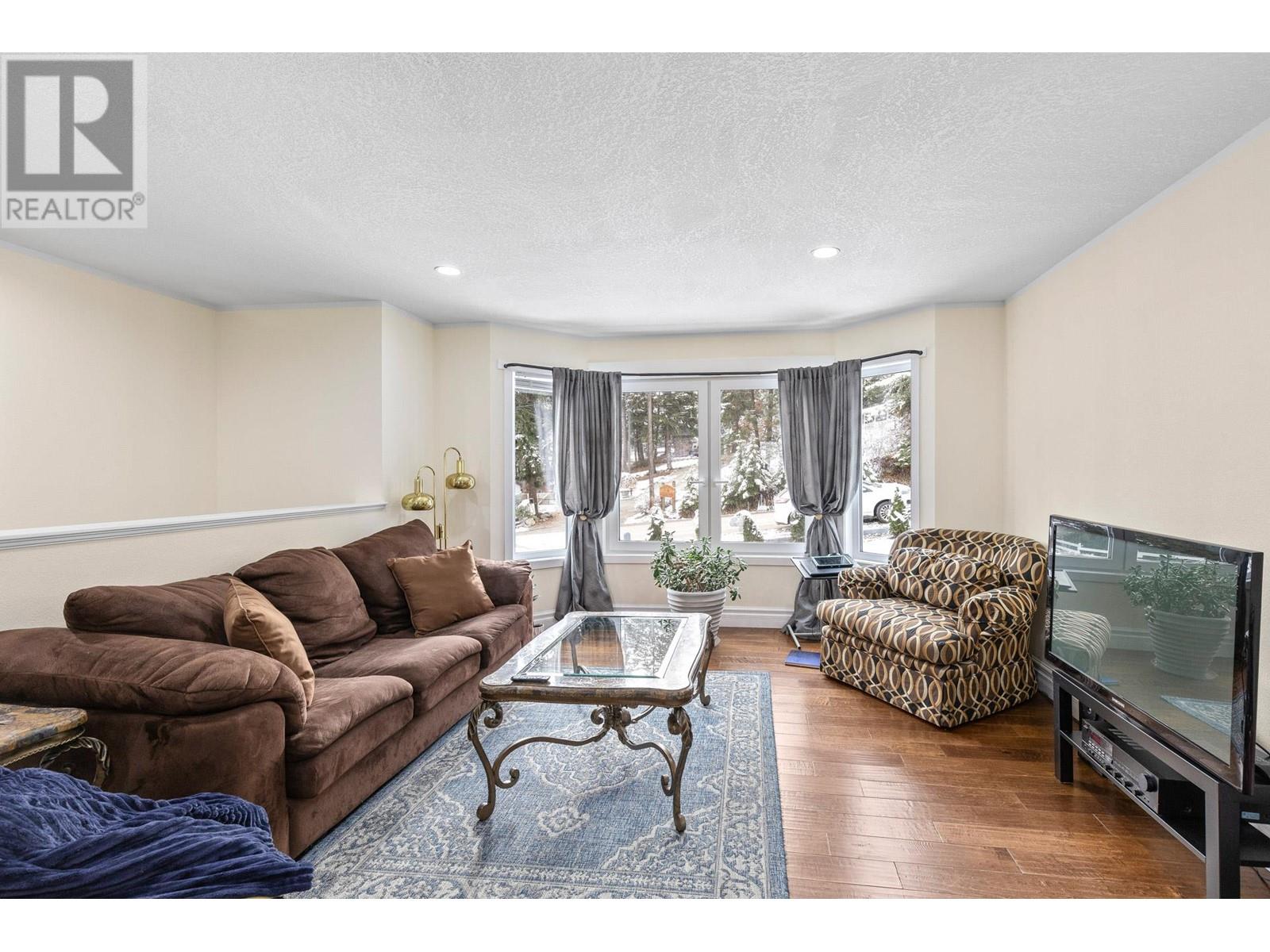 Property at 3026 McIver Road image 5