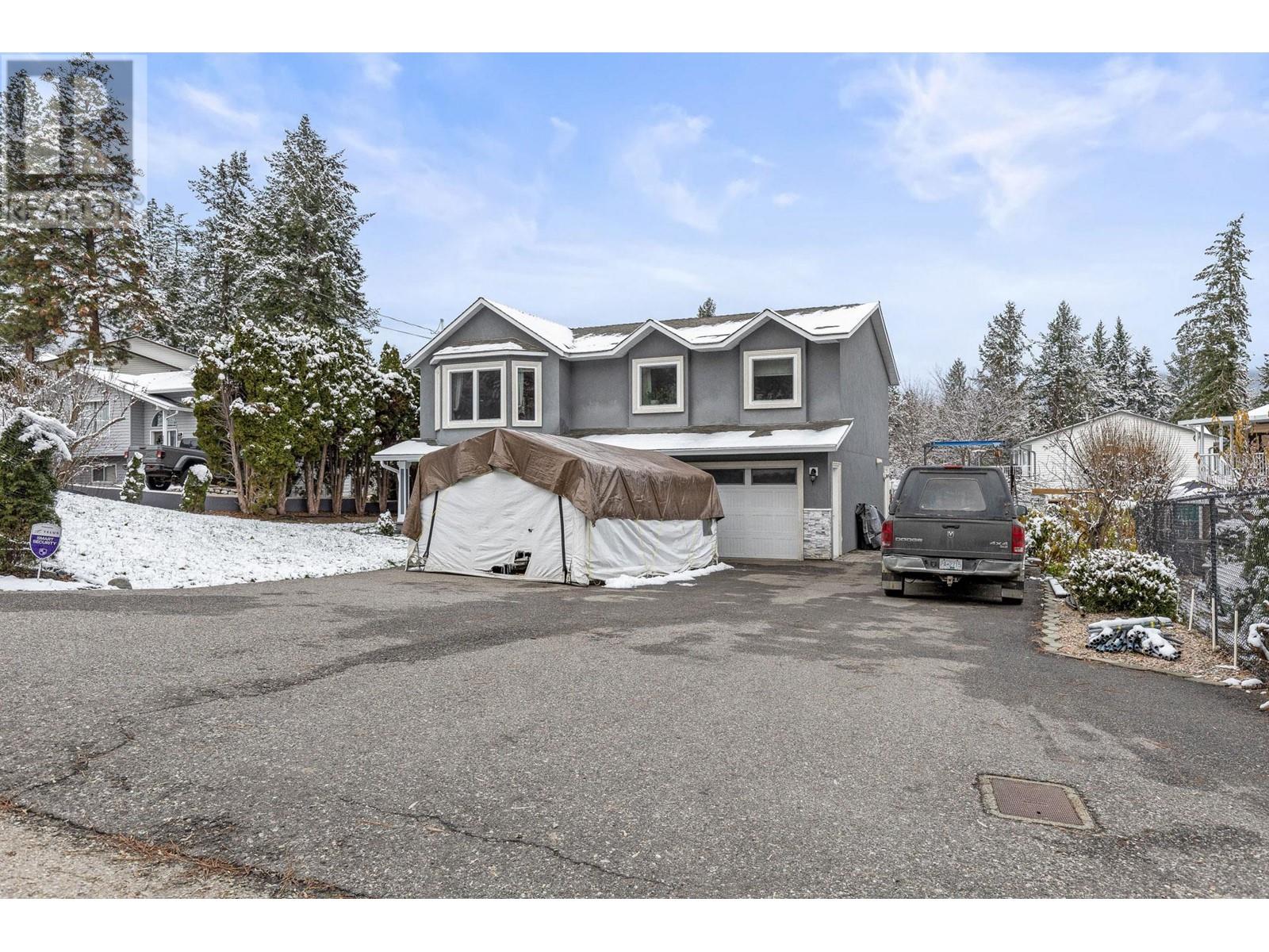 3026 McIver Road West Kelowna