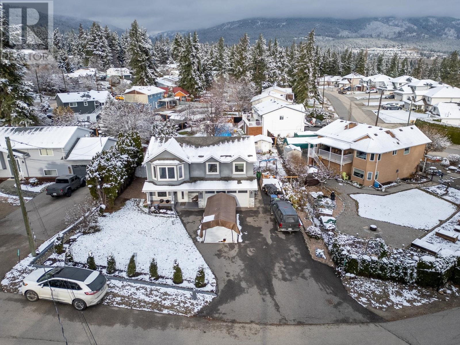 3026 McIver Road West Kelowna