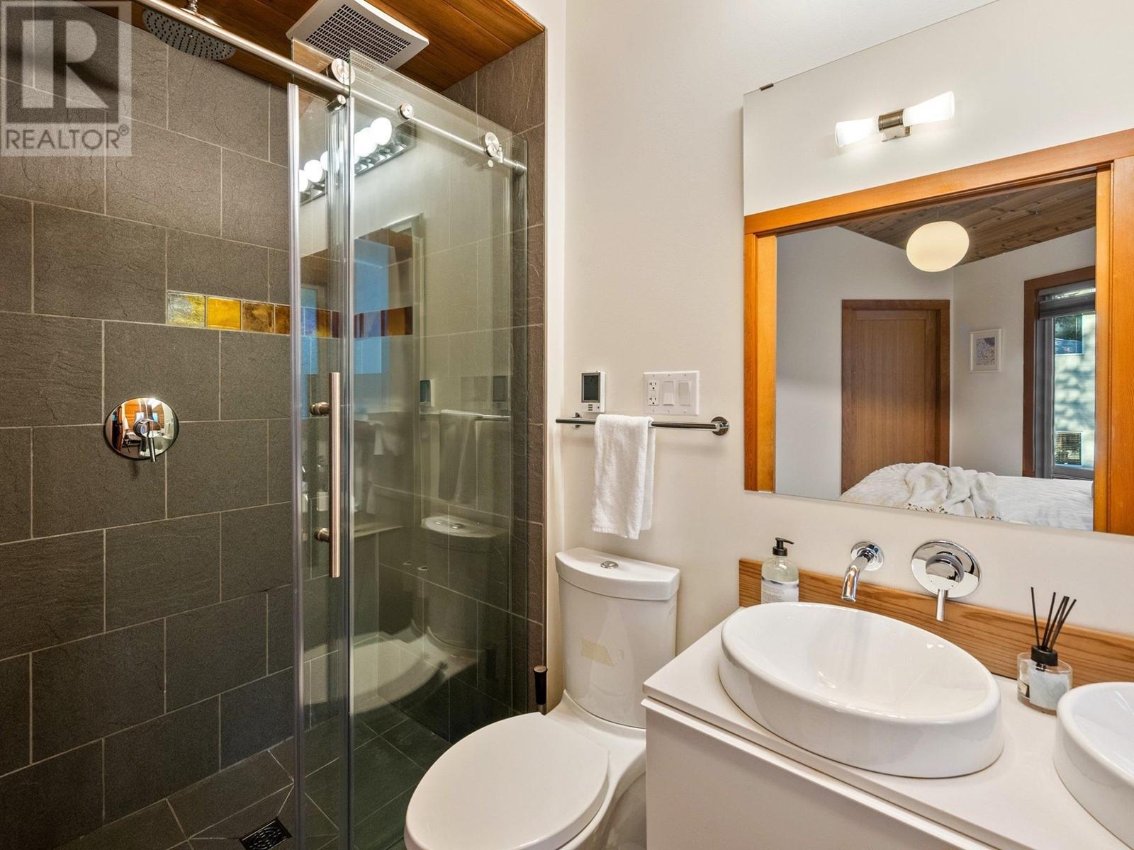 8204 Alpine Way, Whistler, British Columbia V8E 0G2 - Photo 17 - R2942946