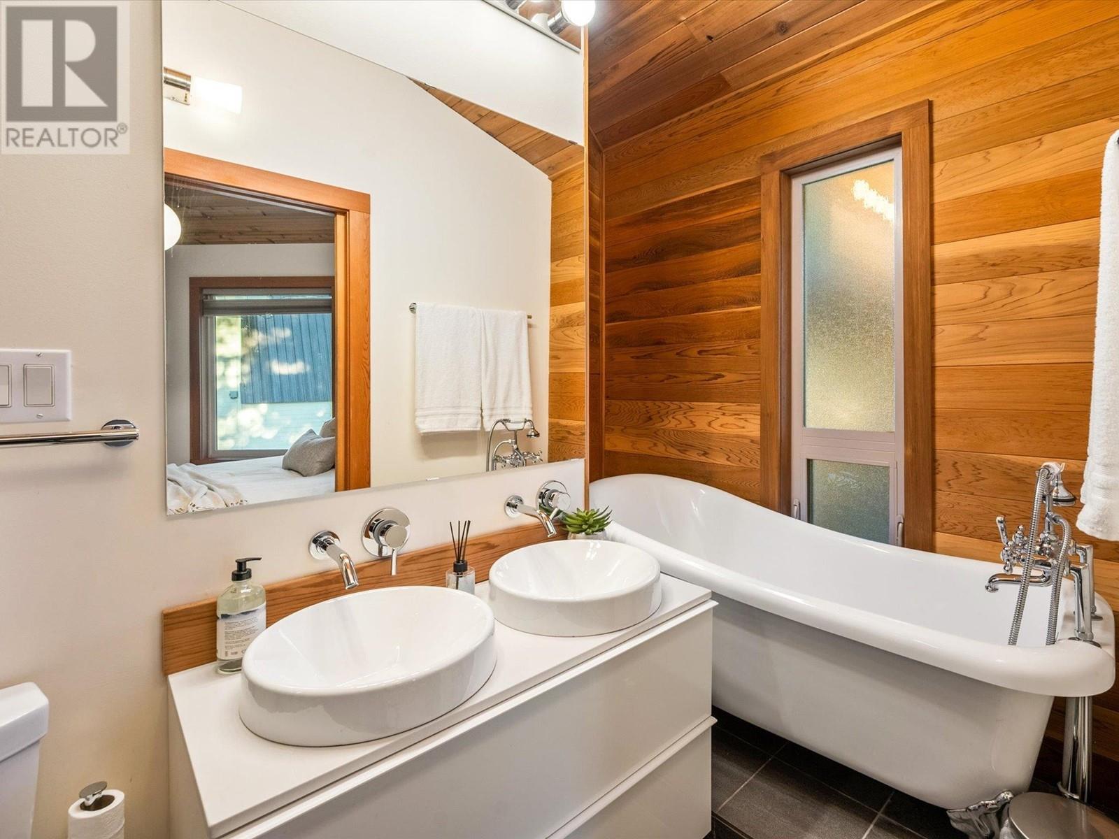 8204 Alpine Way, Whistler, British Columbia V8E 0G2 - Photo 16 - R2942946