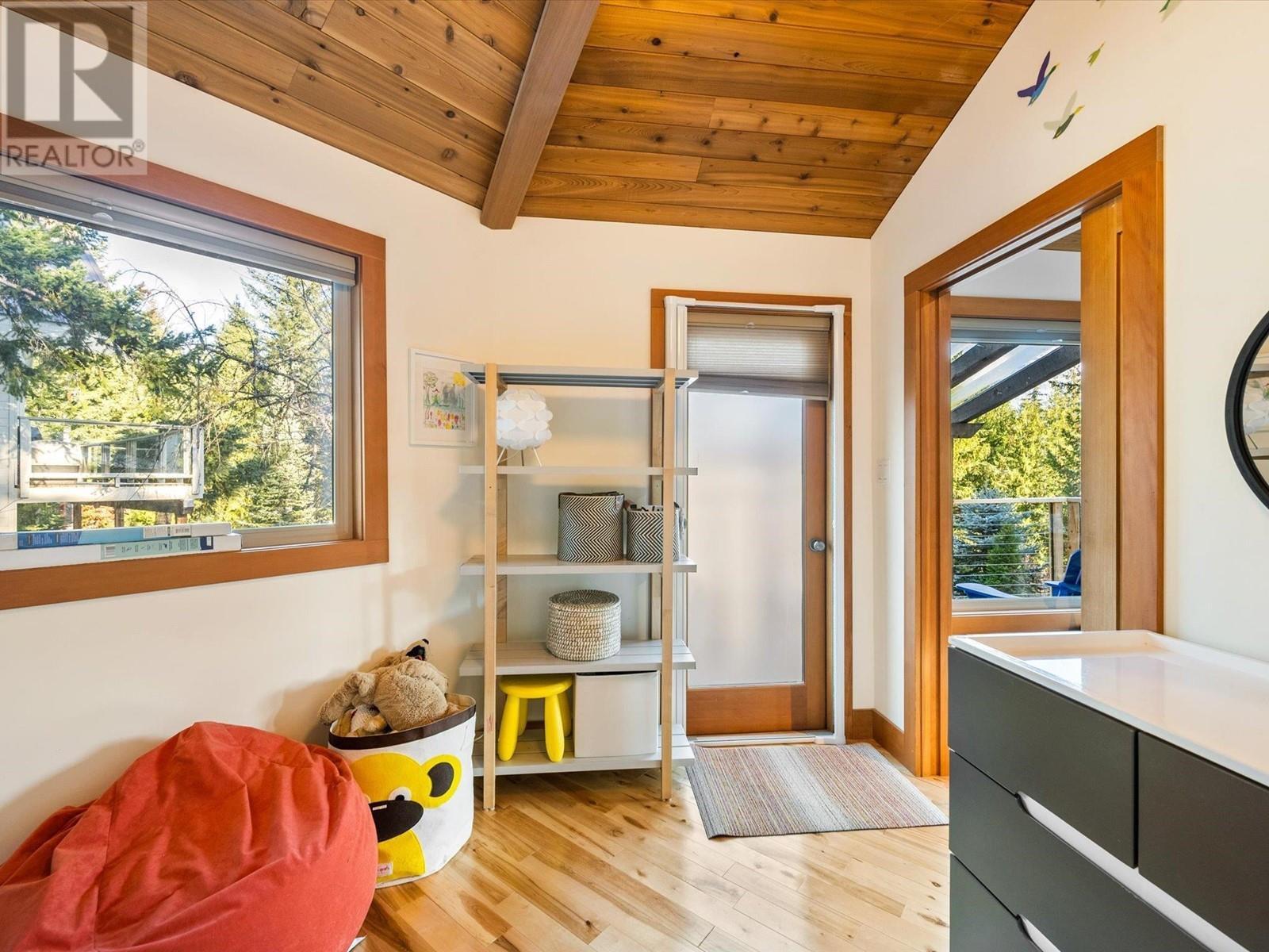 8204 Alpine Way, Whistler, British Columbia V8E 0G2 - Photo 32 - R2942946