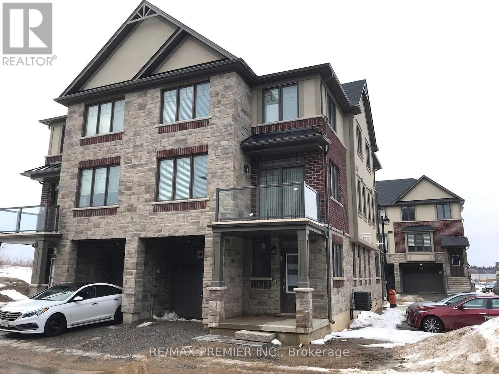 60 FARLEY LANE, Hamilton, Ontario