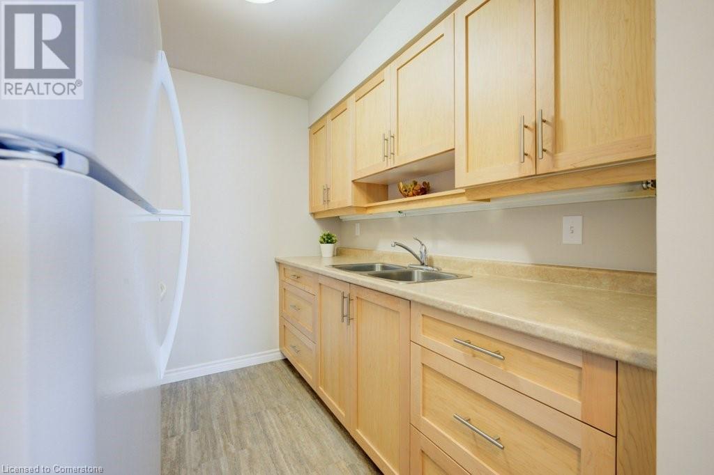 1414 E King Street E Unit# 202, Kitchener, Ontario  N2G 4T8 - Photo 11 - 40682367
