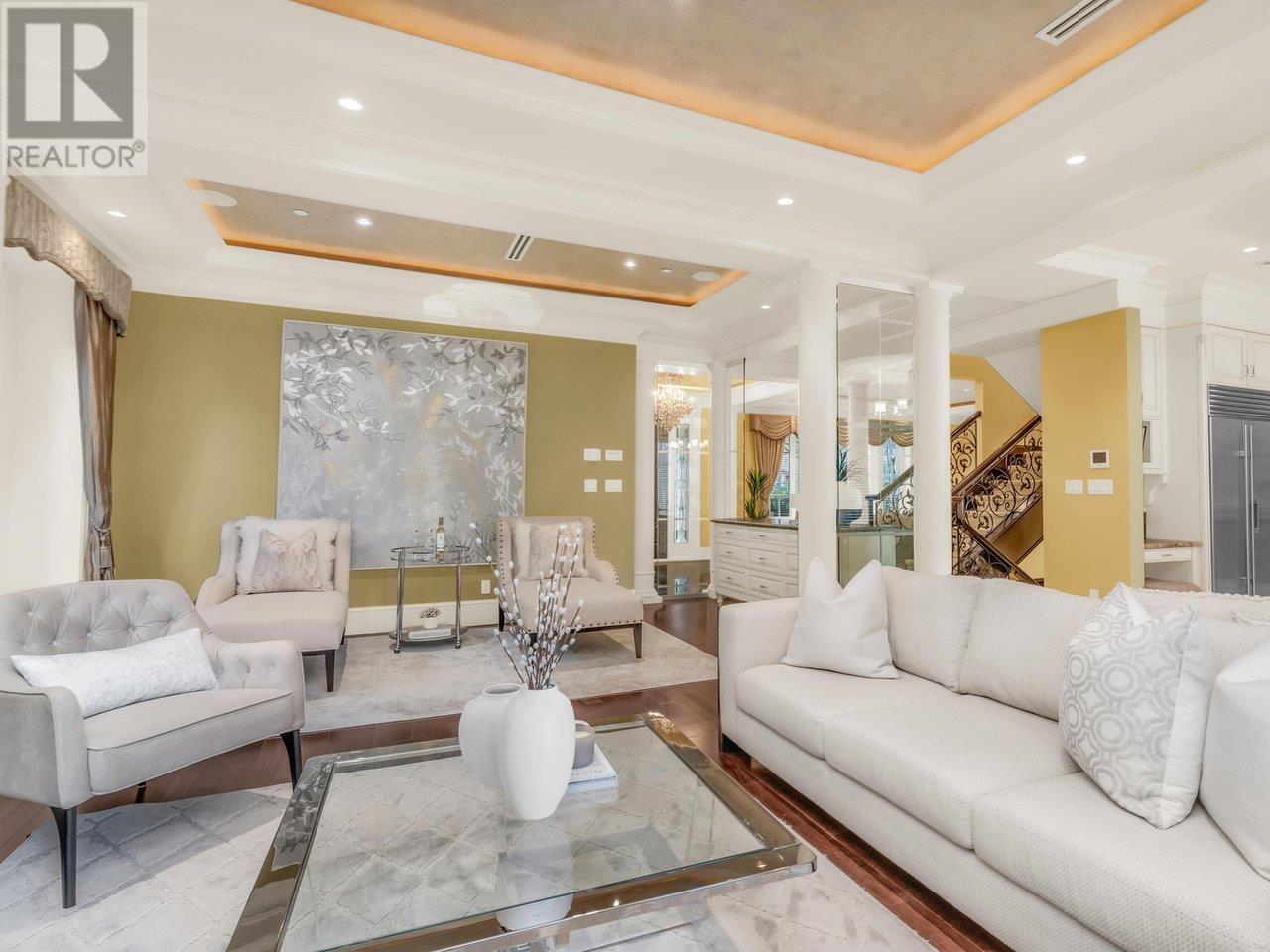 Listing Picture 8 of 37 : 6037 CHURCHILL STREET, Vancouver / 溫哥華 - 魯藝地產 Yvonne Lu Group - MLS Medallion Club Member