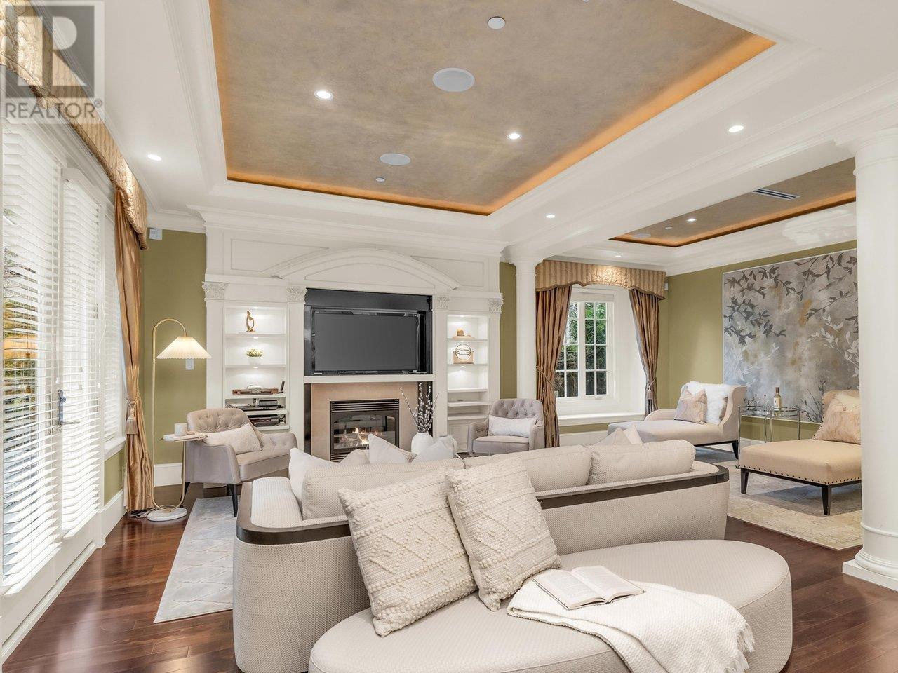Listing Picture 11 of 37 : 6037 CHURCHILL STREET, Vancouver / 溫哥華 - 魯藝地產 Yvonne Lu Group - MLS Medallion Club Member