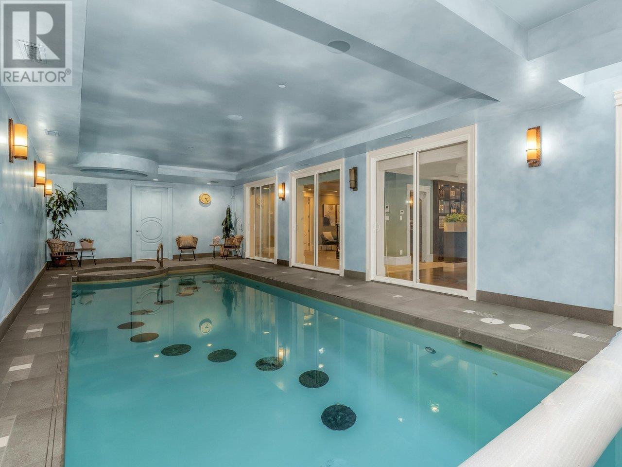 Listing Picture 36 of 37 : 6037 CHURCHILL STREET, Vancouver / 溫哥華 - 魯藝地產 Yvonne Lu Group - MLS Medallion Club Member
