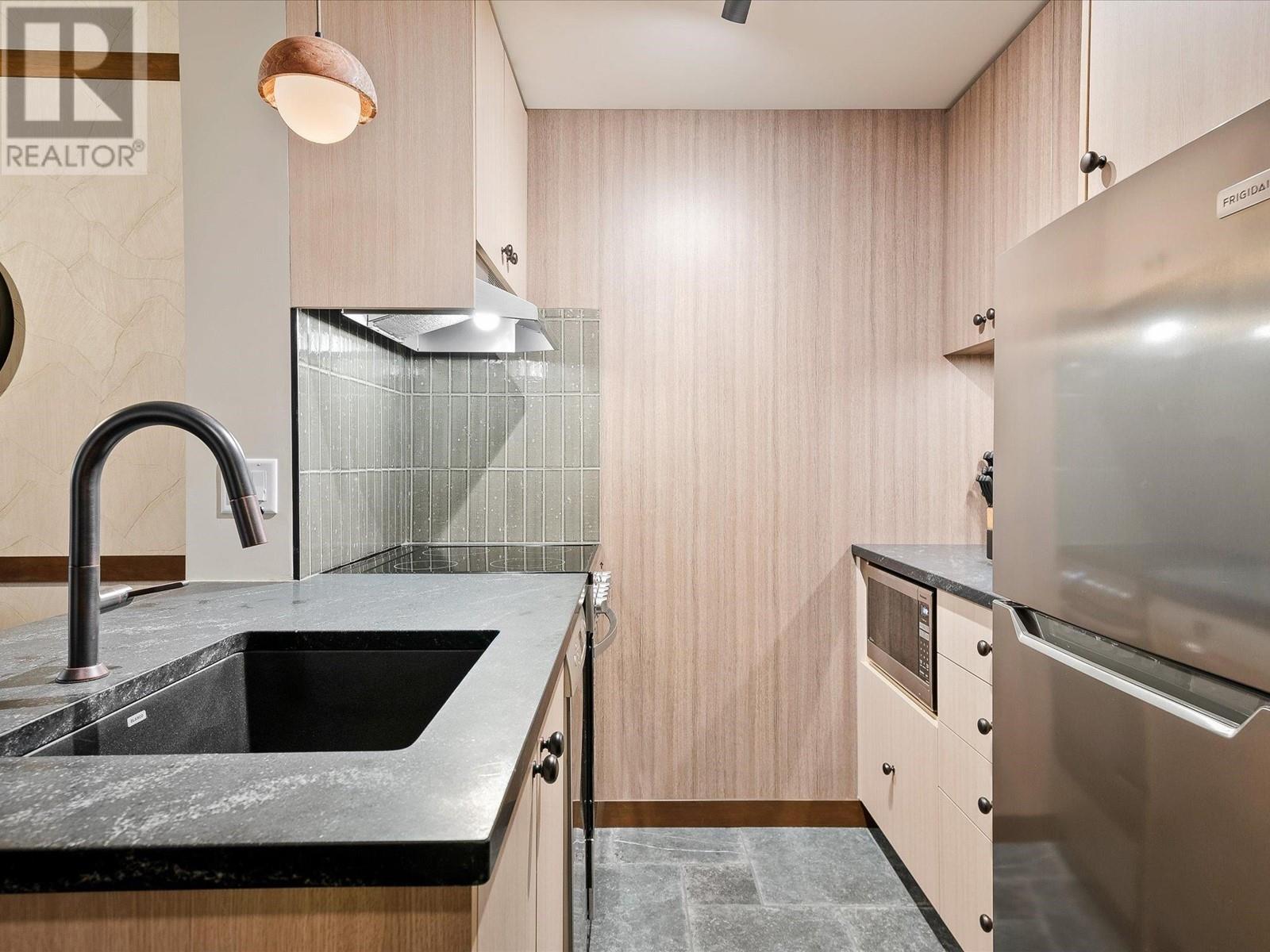 315 4320 Sundial Crescent, Whistler, British Columbia  V8E 1G6 - Photo 8 - R2947849