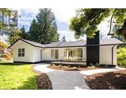 4990 Water Lane, West Vancouver, Ca