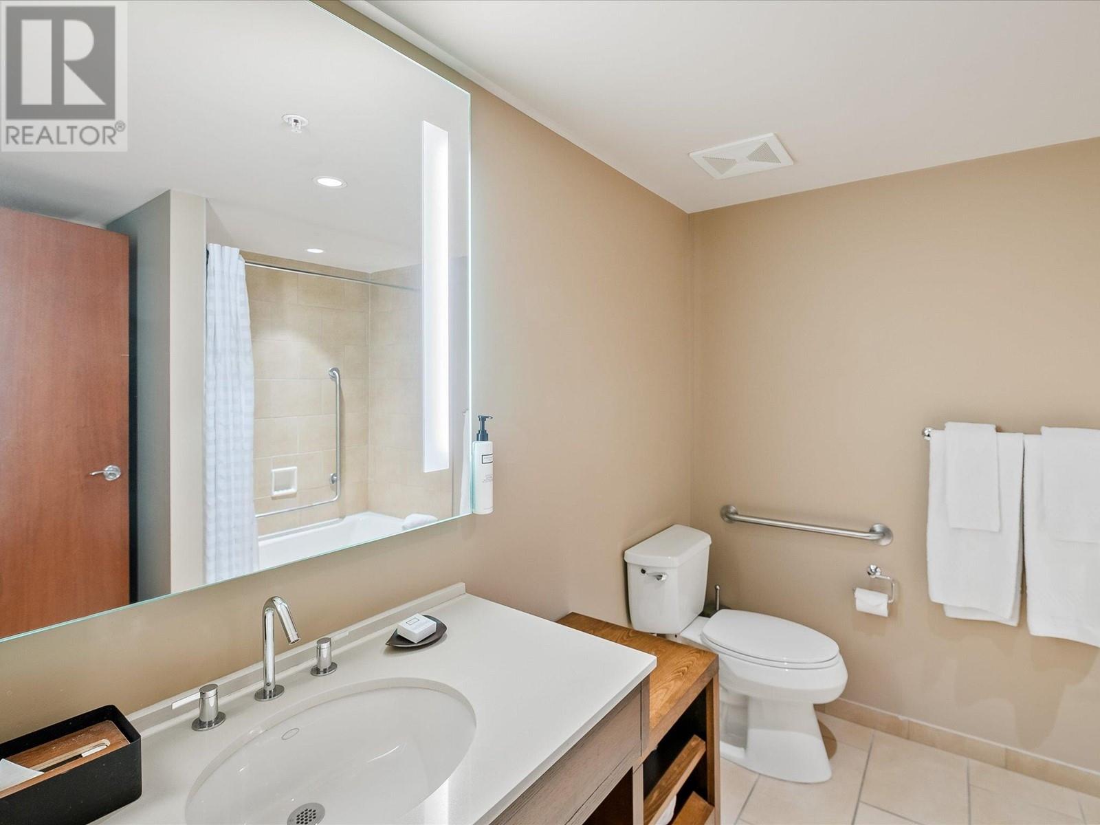 114d 2020 London Lane, Whistler, British Columbia  V8E 0B6 - Photo 12 - R2947867