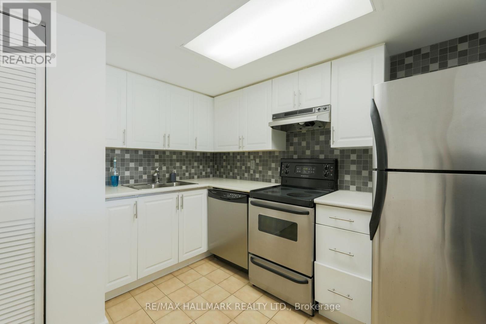 905 - 15 Maitland Place, Toronto, Ontario  M4K 1R3 - Photo 14 - C11649547