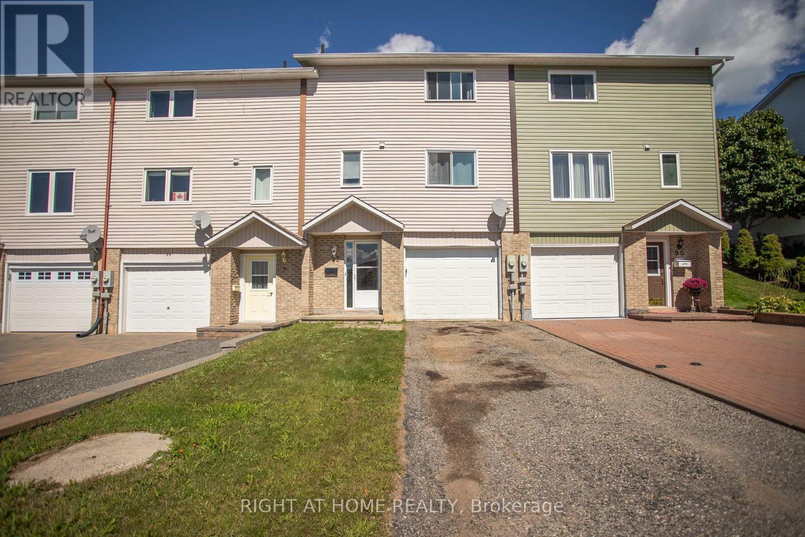 Property at 92 FARQUHAR PLACE image 1