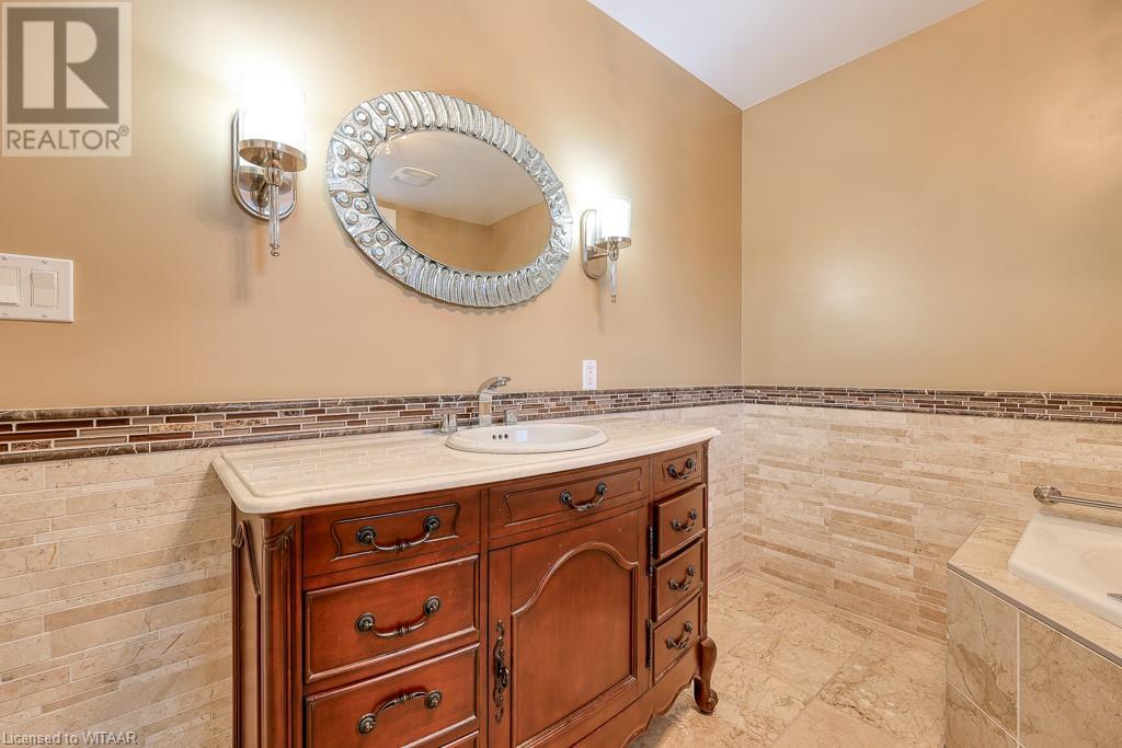 135 South Street, Woodstock, Ontario  N4S 3L3 - Photo 32 - 40681860