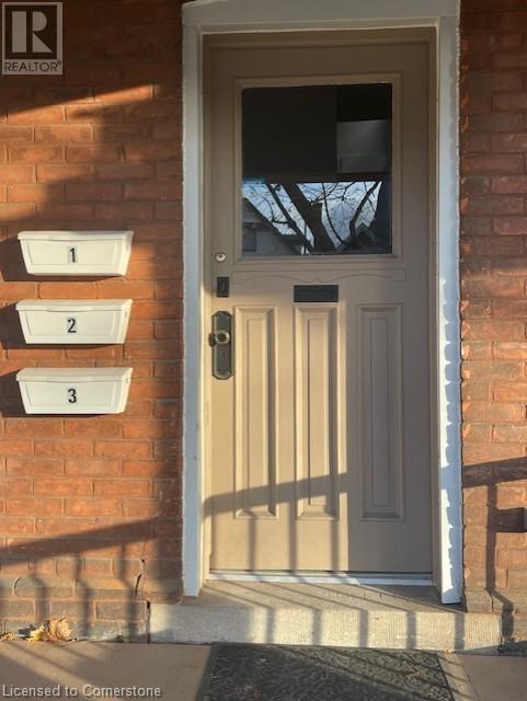 27 Strathcona Avenue S Unit# 2, Hamilton, Ontario  L8P 4J1 - Photo 5 - 40682252
