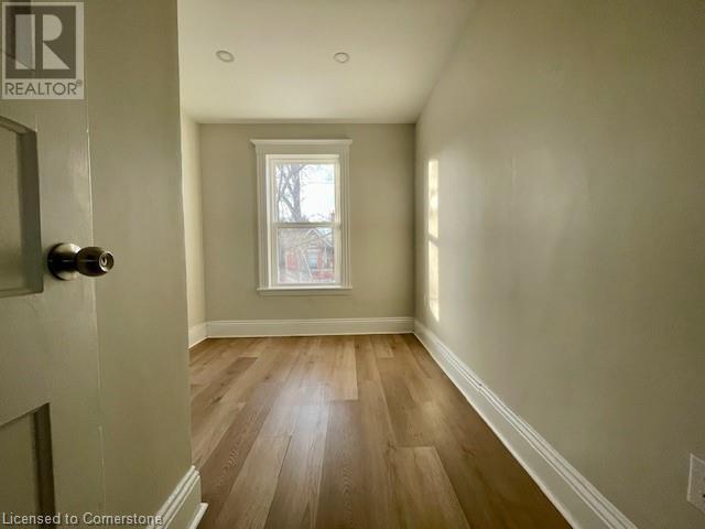 27 Strathcona Avenue S Unit# 2, Hamilton, Ontario  L8P 4J1 - Photo 10 - 40682252