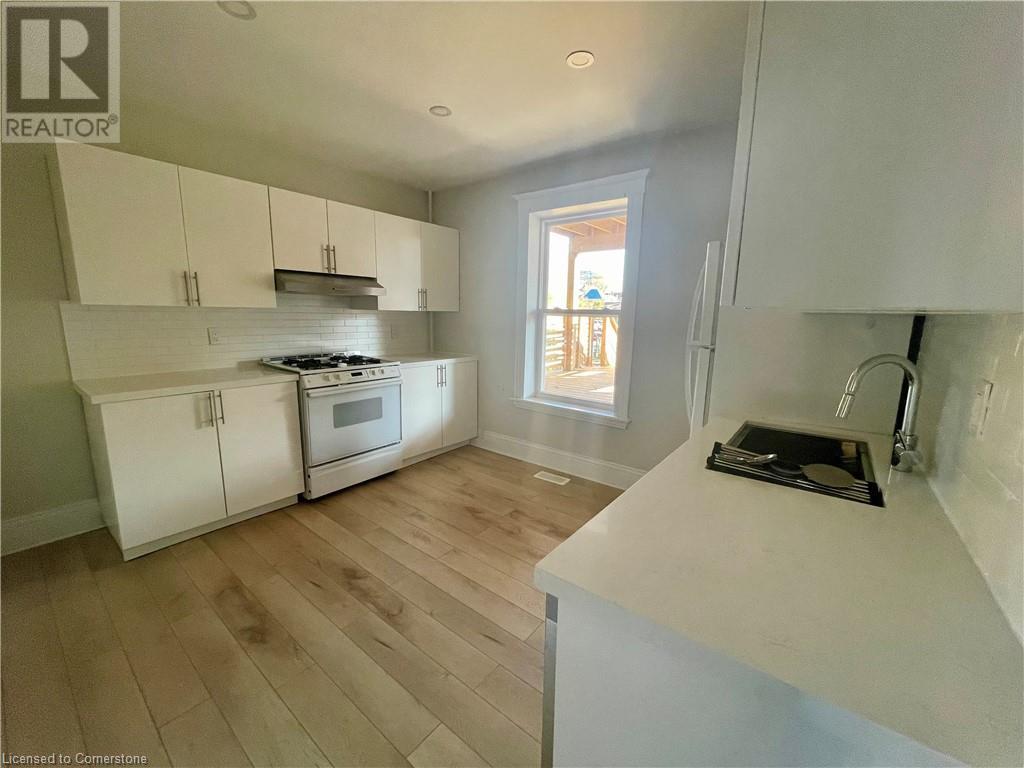 27 Strathcona Avenue S Unit# 2, Hamilton, Ontario  L8P 4J1 - Photo 15 - 40682252