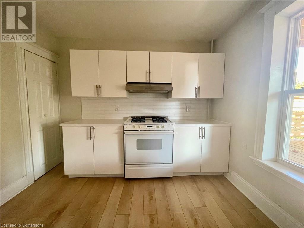 27 Strathcona Avenue S Unit# 2, Hamilton, Ontario  L8P 4J1 - Photo 17 - 40682252