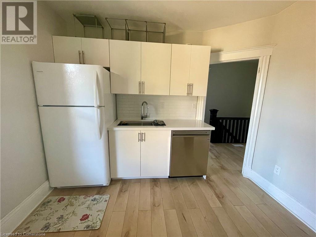 27 Strathcona Avenue S Unit# 2, Hamilton, Ontario  L8P 4J1 - Photo 18 - 40682252