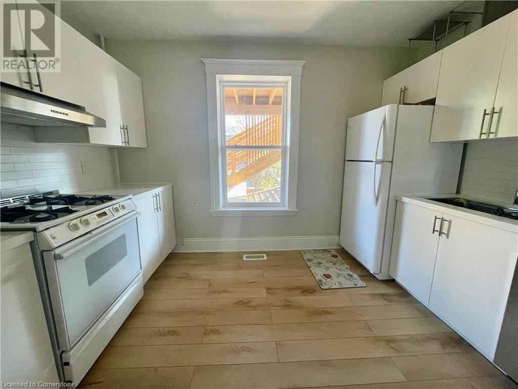 27 Strathcona Avenue S Unit# 2, Hamilton, Ontario  L8P 4J1 - Photo 16 - 40682252