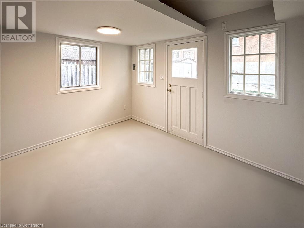 93 Lowrey Avenue SCambridge, Ontario  N1R 4Z7 - Photo 44 - 40680998