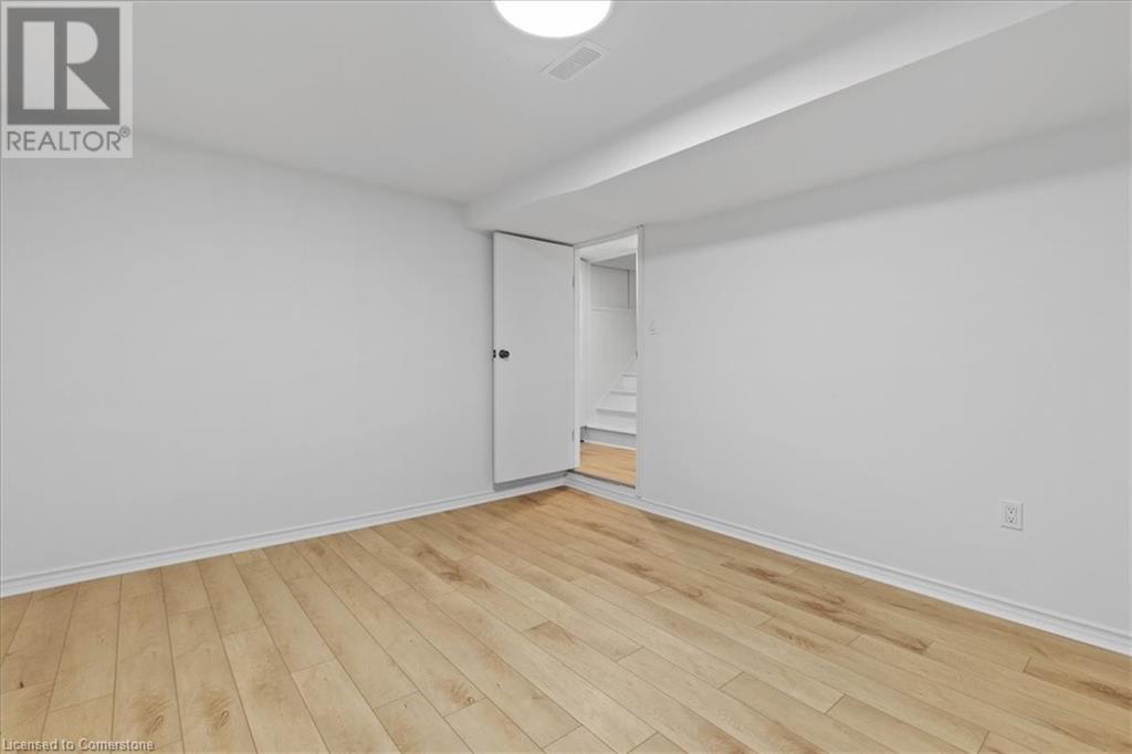 93 Lowrey Avenue SCambridge, Ontario  N1R 4Z7 - Photo 35 - 40680998