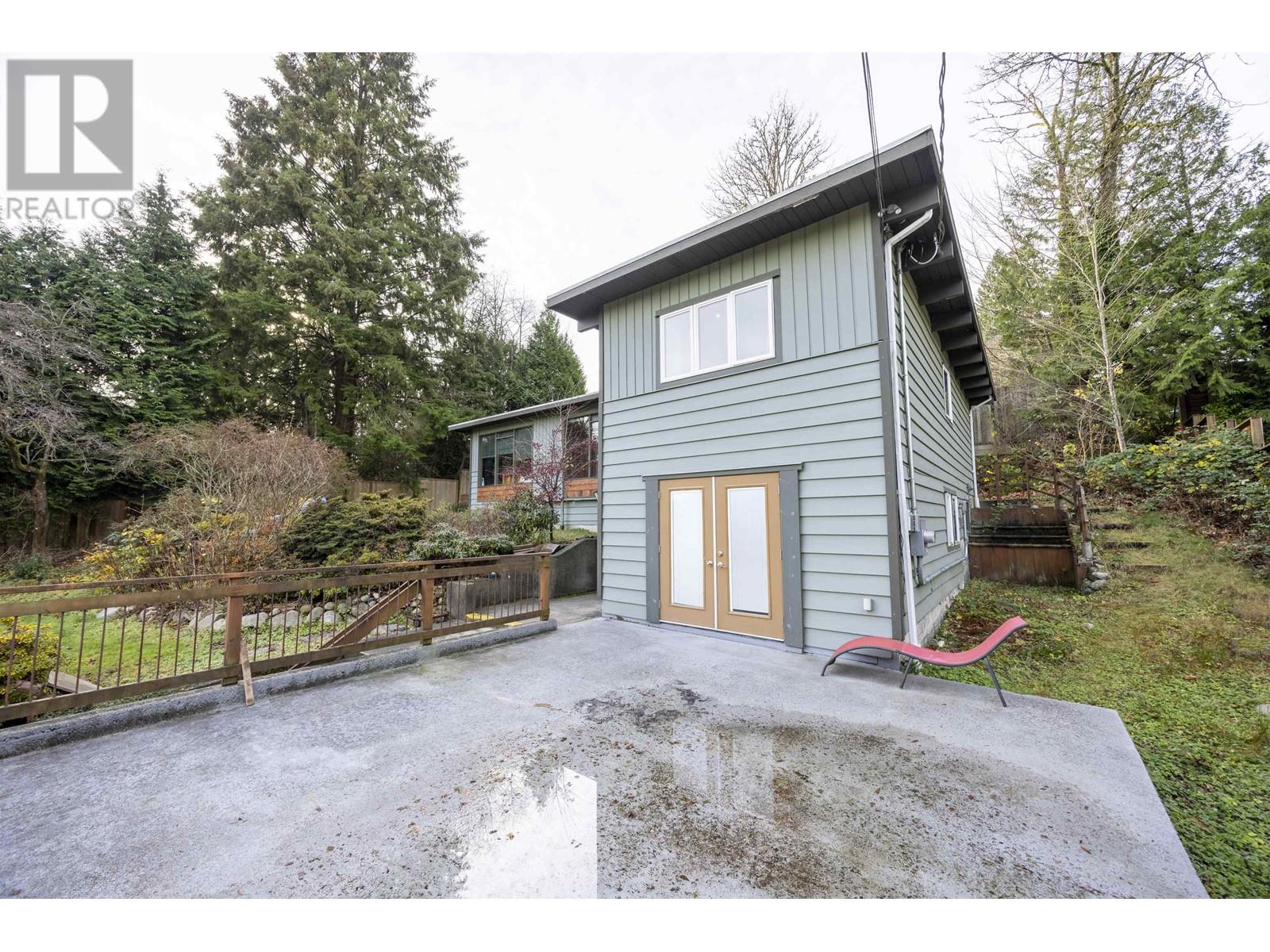 873 Baycrest Drive, North Vancouver, British Columbia  V7G 1N7 - Photo 9 - R2947160