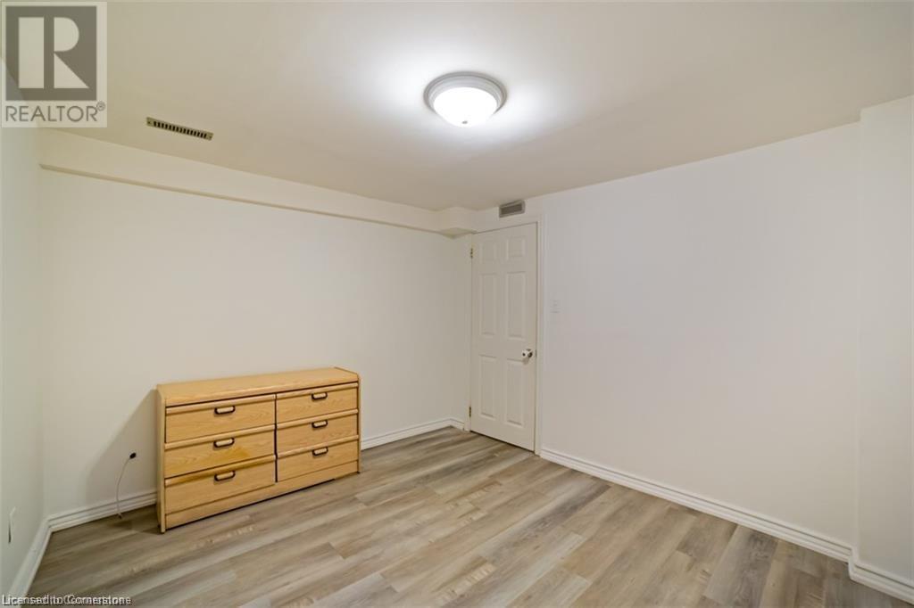 279 West 5th Street Unit# Lower, Hamilton, Ontario  L9C 3P1 - Photo 12 - 40673964