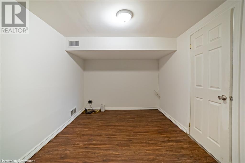 279 West 5th Street Unit# Lower, Hamilton, Ontario  L9C 3P1 - Photo 8 - 40673964