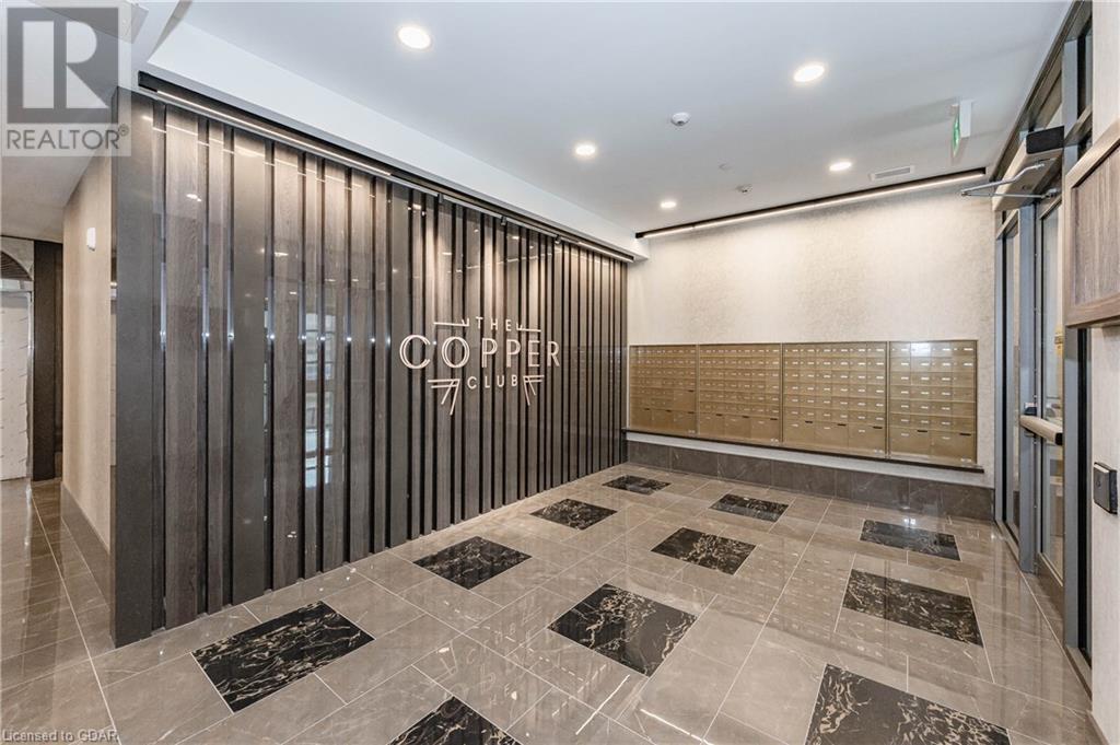 73 Arthur Street S