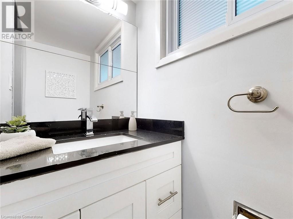 7086 Centennial Street, Niagara Falls, Ontario  L2G 2Z1 - Photo 16 - 40682436