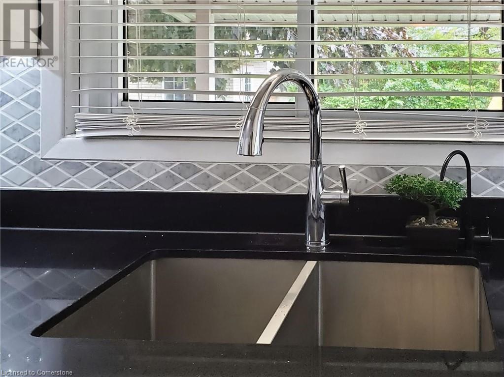 7086 Centennial Street, Niagara Falls, Ontario  L2G 2Z1 - Photo 15 - 40682436