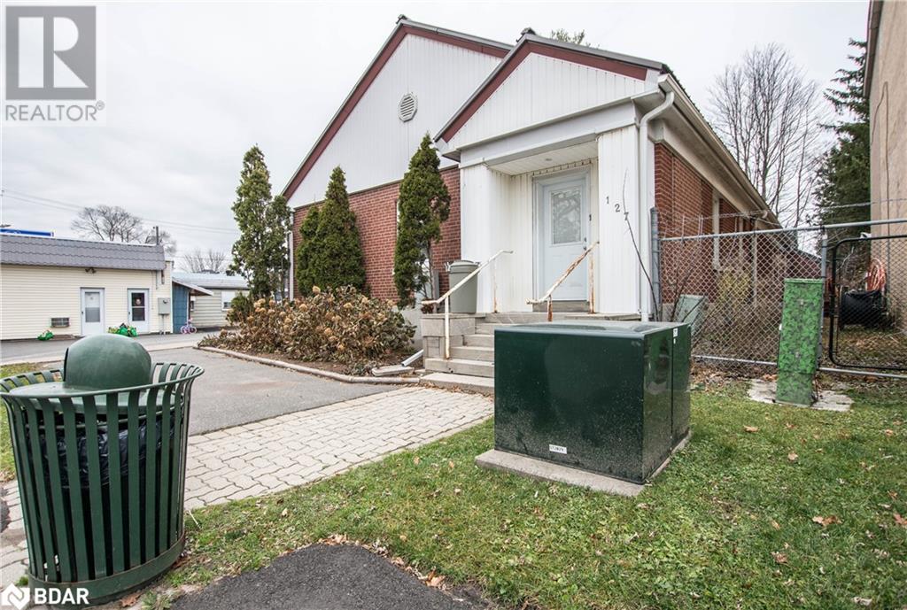 127 Manitoba Street, Bracebridge, Ontario  P1L 2B7 - Photo 2 - 40680734