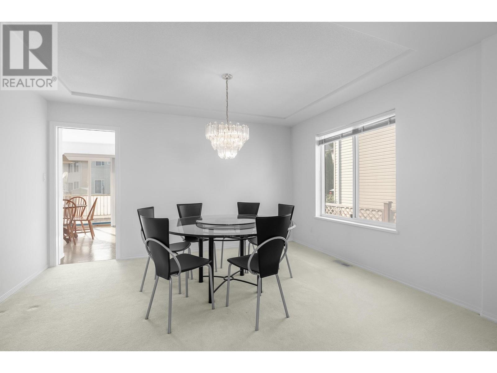 Listing Picture 6 of 27 : 22691 CHALDECOTT DRIVE, Richmond / 烈治文 - 魯藝地產 Yvonne Lu Group - MLS Medallion Club Member