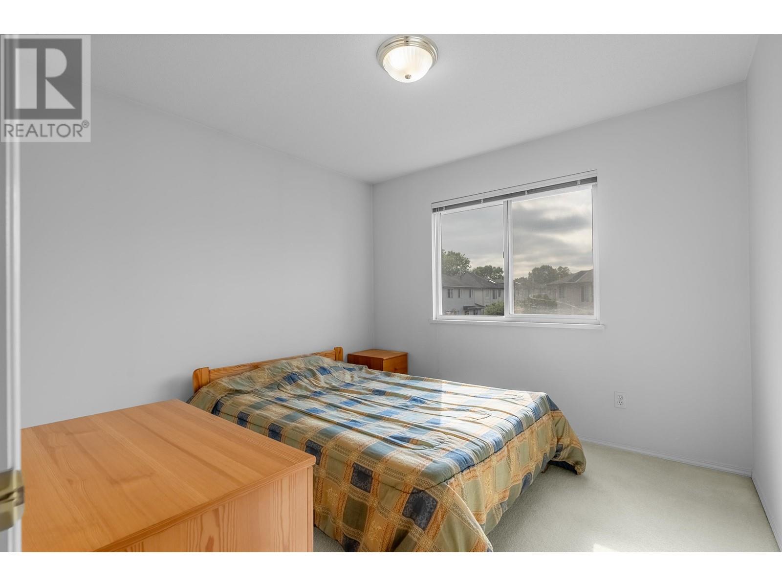 Listing Picture 16 of 27 : 22691 CHALDECOTT DRIVE, Richmond / 烈治文 - 魯藝地產 Yvonne Lu Group - MLS Medallion Club Member