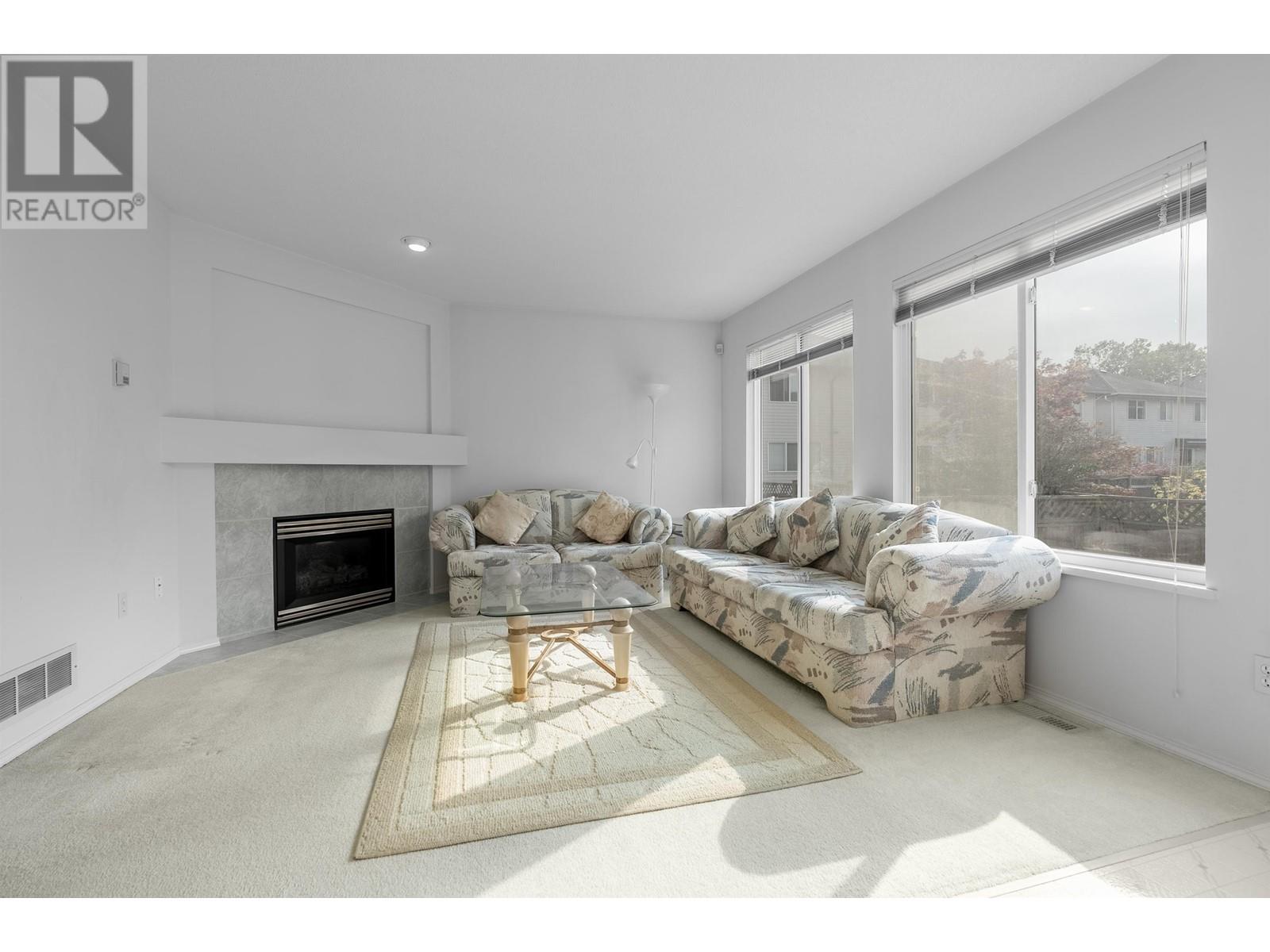 Listing Picture 9 of 27 : 22691 CHALDECOTT DRIVE, Richmond / 烈治文 - 魯藝地產 Yvonne Lu Group - MLS Medallion Club Member