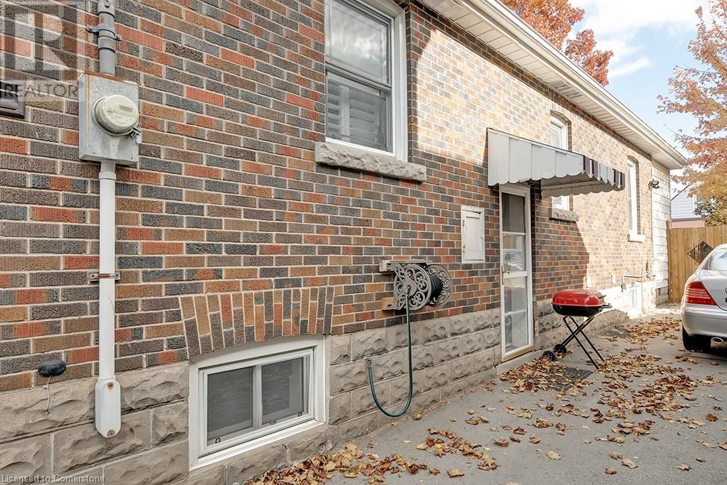 65 Kenilworth Avenue S Unit# Lower, Hamilton, Ontario  L8K 2T1 - Photo 2 - 40681670