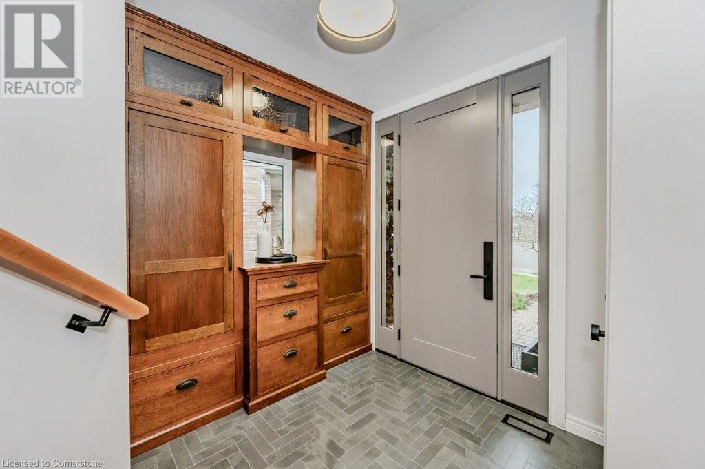 568 Little Dover CrescentWaterloo, Ontario  N2K 4E4 - Photo 4 - 40680959