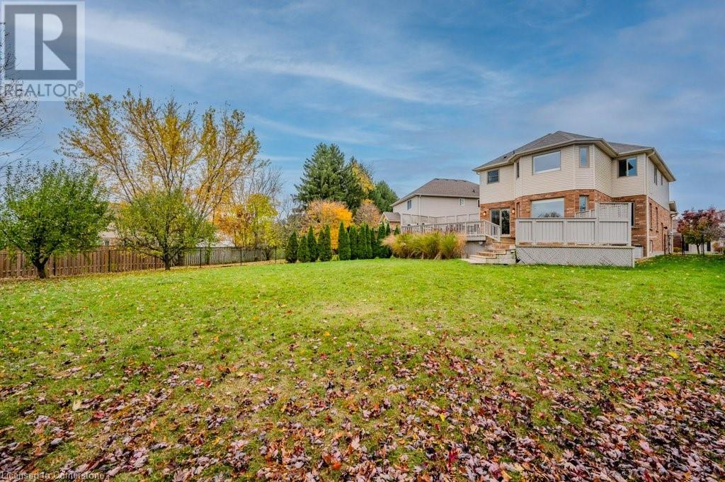 568 Little Dover CrescentWaterloo, Ontario  N2K 4E4 - Photo 42 - 40680959