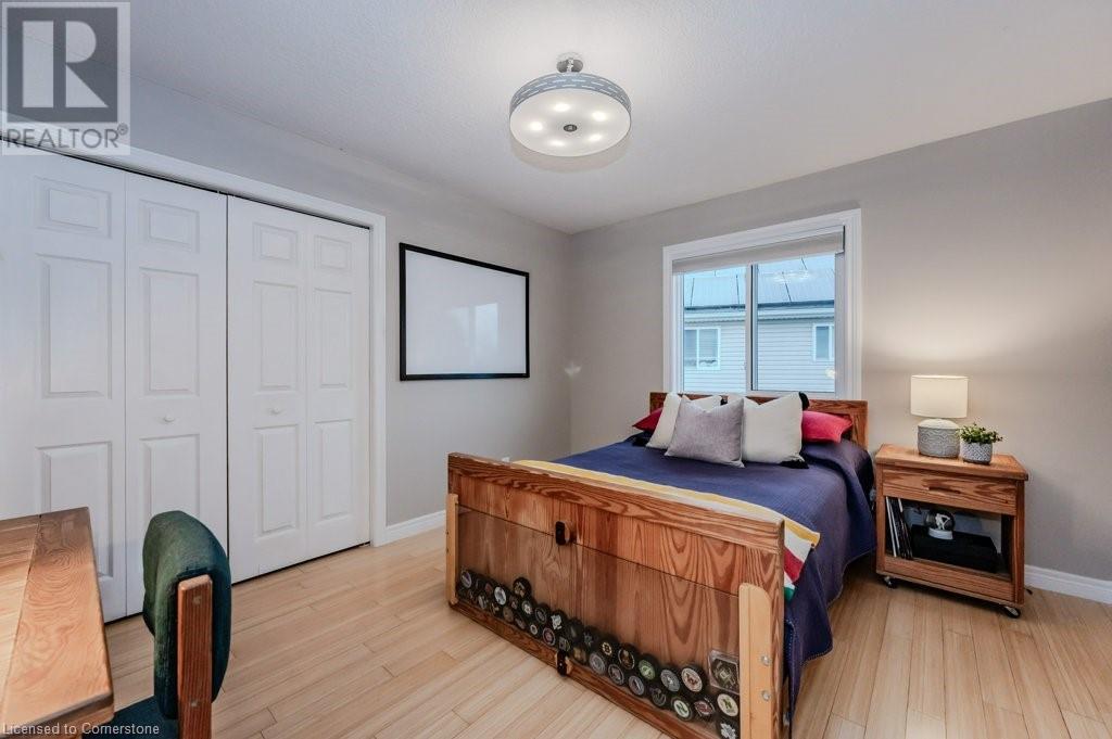 568 Little Dover CrescentWaterloo, Ontario  N2K 4E4 - Photo 16 - 40680959