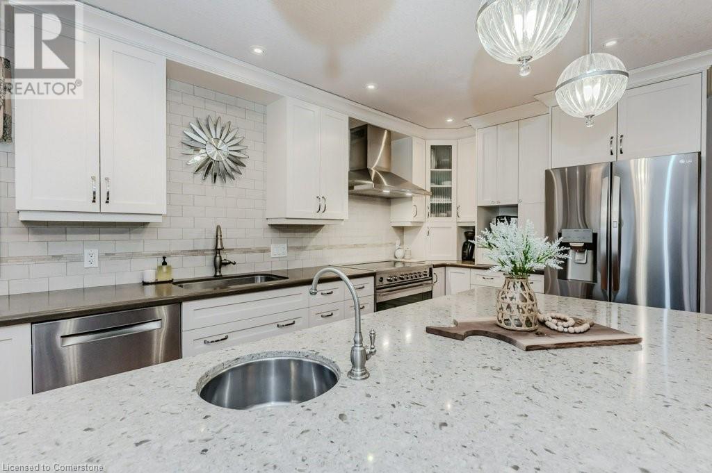 568 Little Dover CrescentWaterloo, Ontario  N2K 4E4 - Photo 9 - 40680959